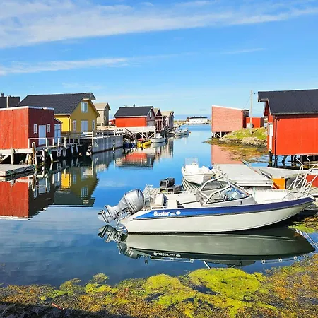 3 Bedroom Amazing In Holiday home Sula (Trondelag)