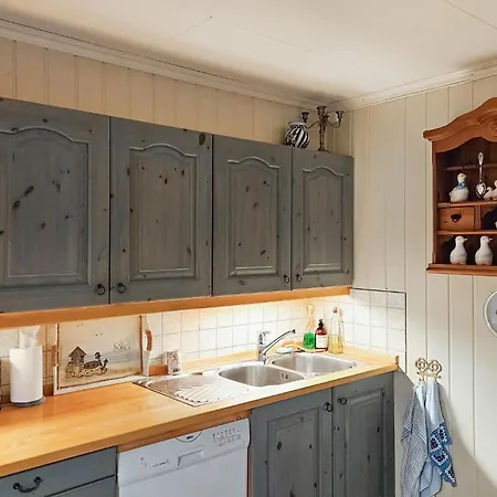 Holiday home 3 Bedroom Amazing In Sula (Trondelag)